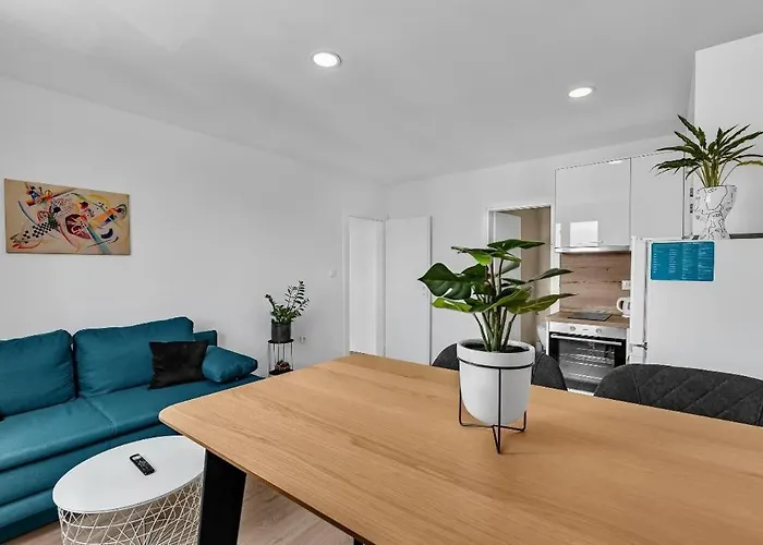 Kjara I Ivan * Makarska