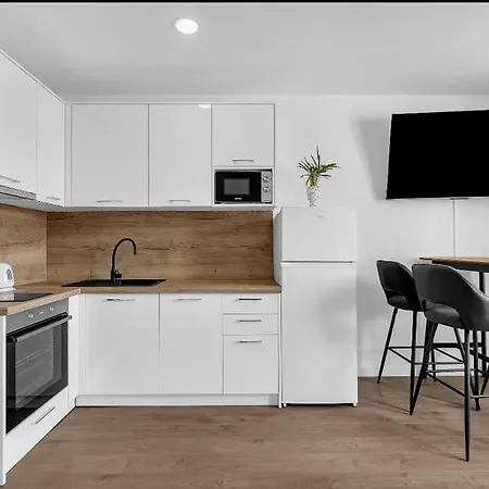 Kjara I Ivan * Makarska