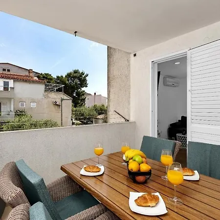 Kjara I Ivan Makarska