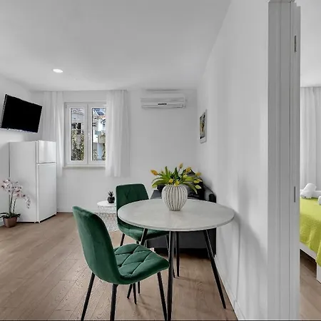 Kjara I Ivan Apartman Makarska