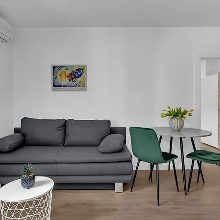 Kjara I Ivan Apartman *